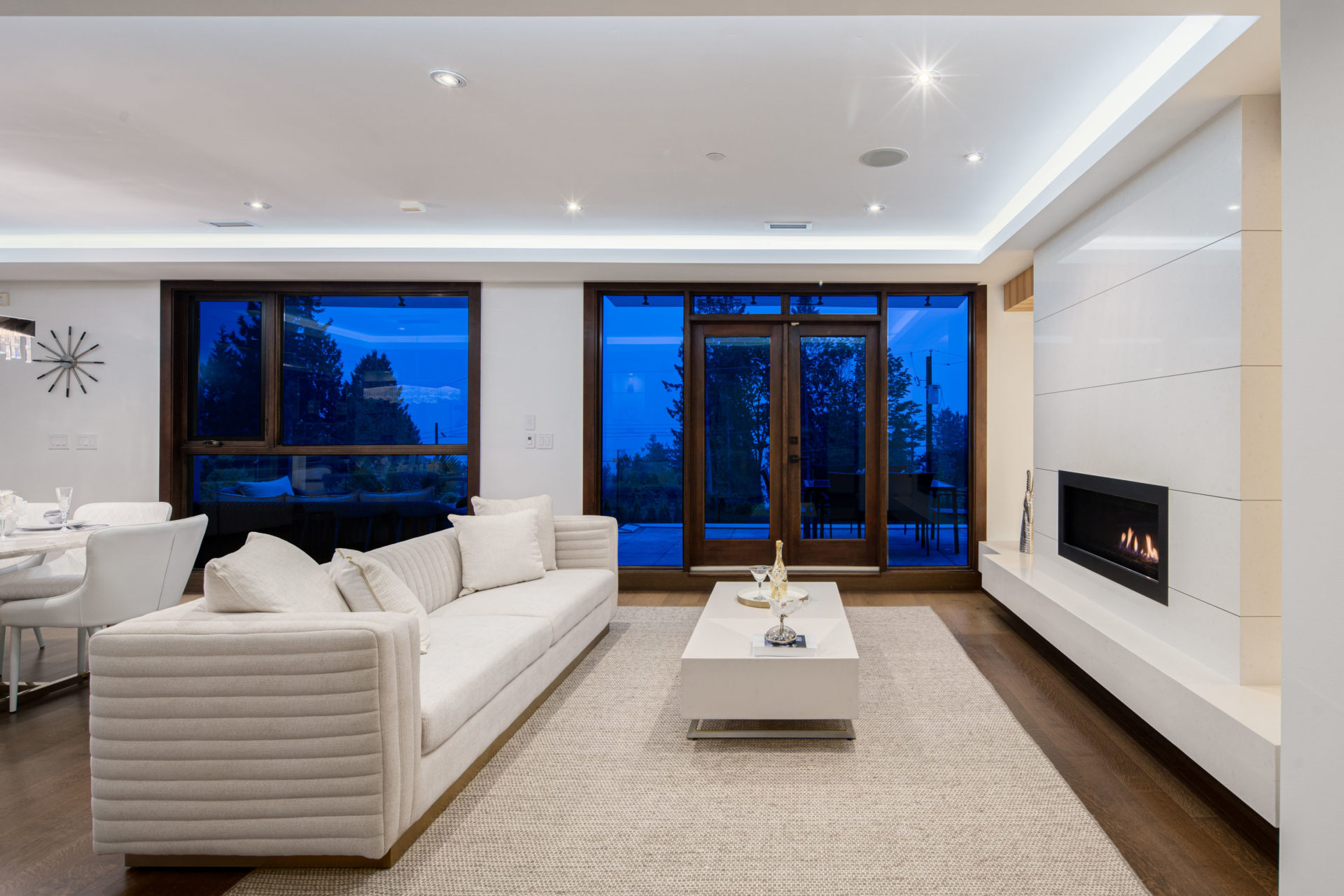 CONTEMPORARY ARCHITECTURAL HOME- 3175 Dickinson Crescent, West Vancouver